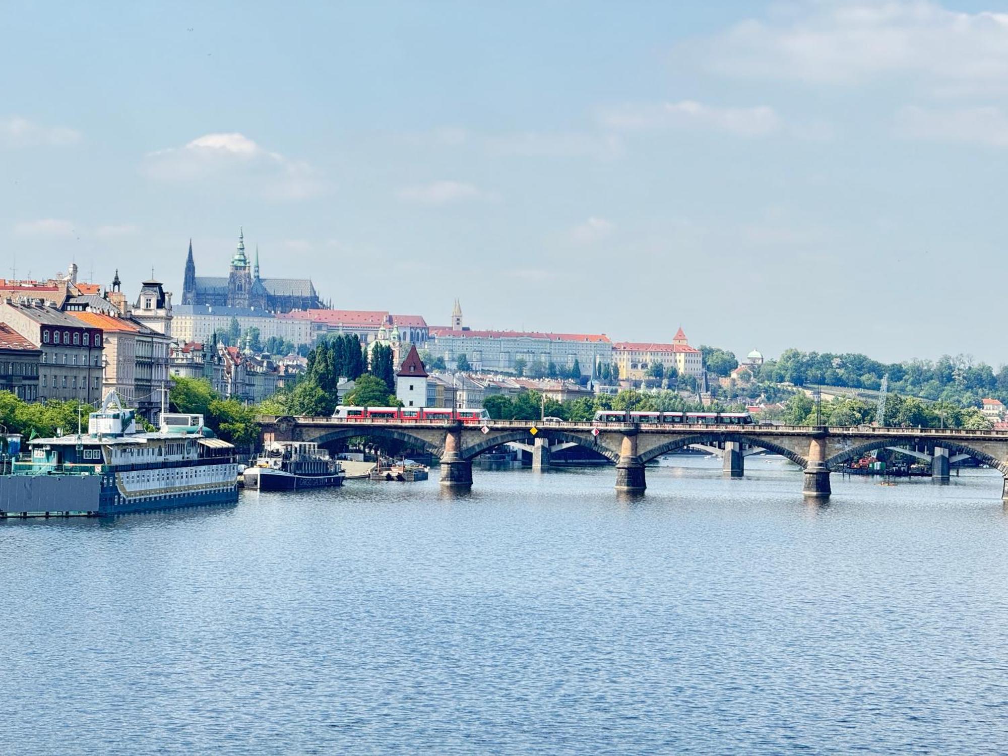 Free Parking - Cozy Apartment Near Vysehrad Railway Bridge Praga Zewnętrze zdjęcie